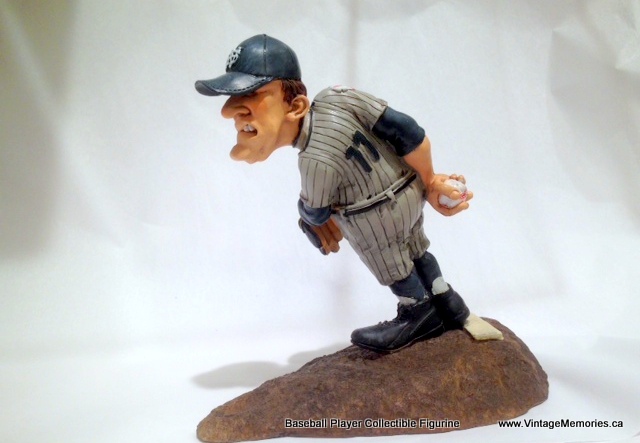 Baseball_Player_Collectible_Figurine