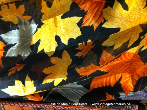 Fashion Maple Leaf Scarf 