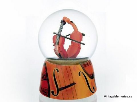 Violin musical water globe 