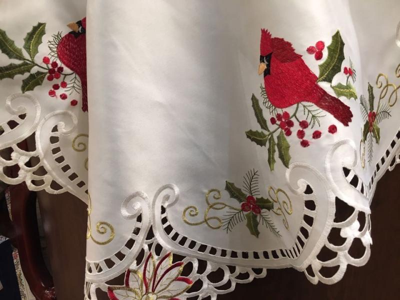 cardinal tablecloth
