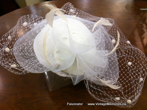 Feather fascinator and hair clips for wedding