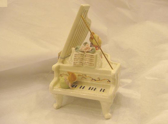porcelain musical piano